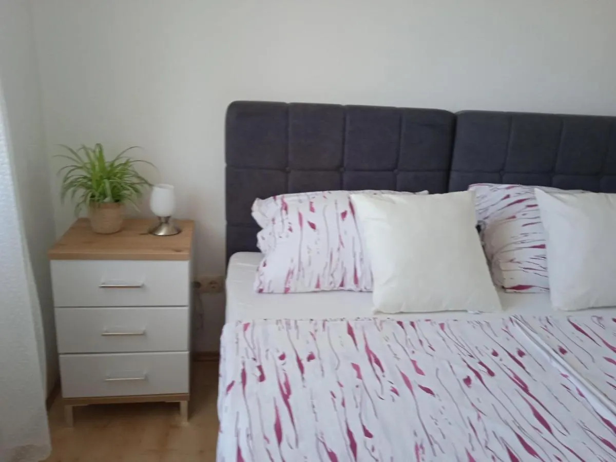 Apartman Sa Pogledom Na More U Linardicima 0*, Linardici